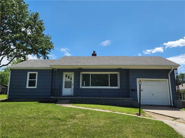 536W W Cooper St, Maryville, MO 64468