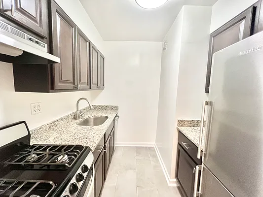 Rented by A&E Real Estate Management | media 5