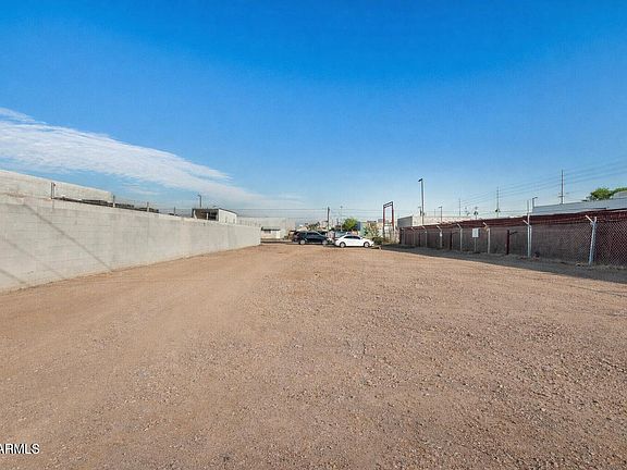 2nd image of 1729 E JEFFERSON Street #5