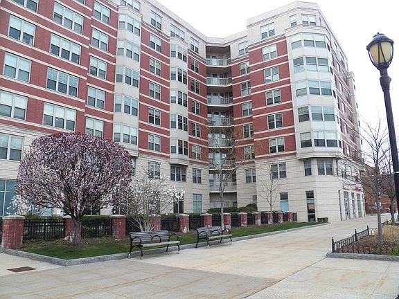 2nd image of 300 Mamaroneck Ave APT 535