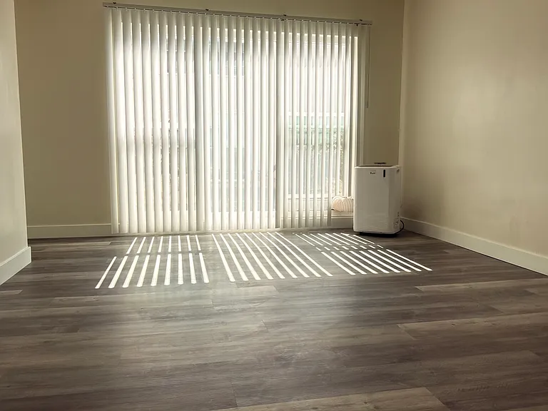 5110 Harold Way Apartments — Photo 3