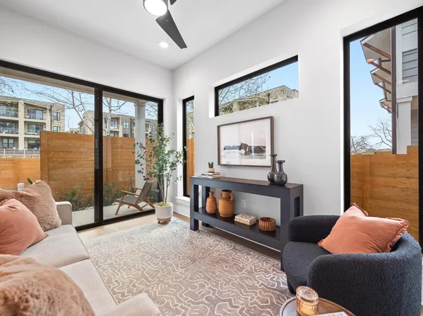 2707 Dulce Ln #14, Austin, TX 78704