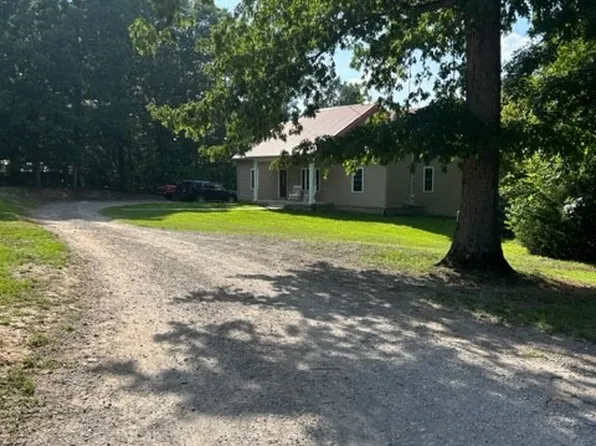 1016 Owen Ct, Ashland City, TN 37015