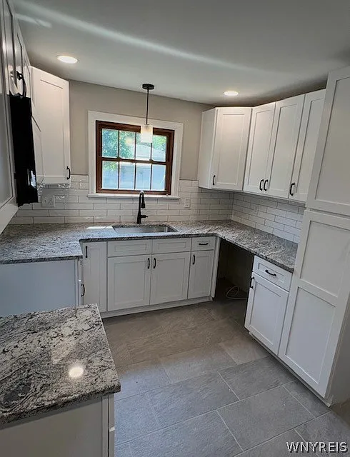 3 bed, 1.0 bath, 1292 sqft, $2,200 — Photo 2