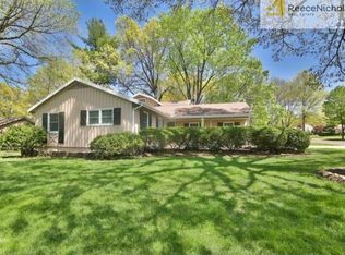 8415 Woodson Dr, Overland Park, KS 66207