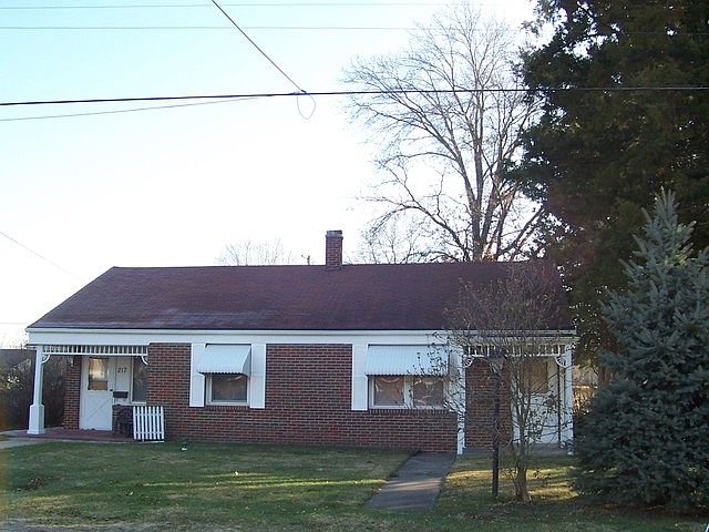 1st image of 217 Pine Park