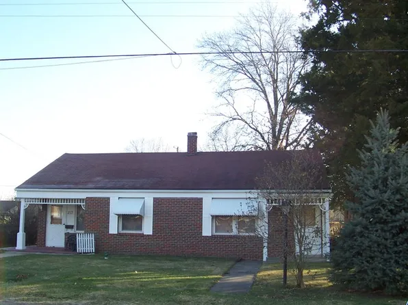 217 Pine Park, Monmouth, IL 61462