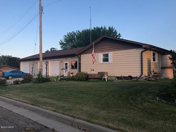 2nd image of 112 8th Ave N