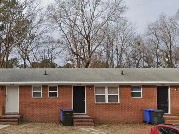 4945 Fieldcrest Dr, Fayetteville, NC 28303
