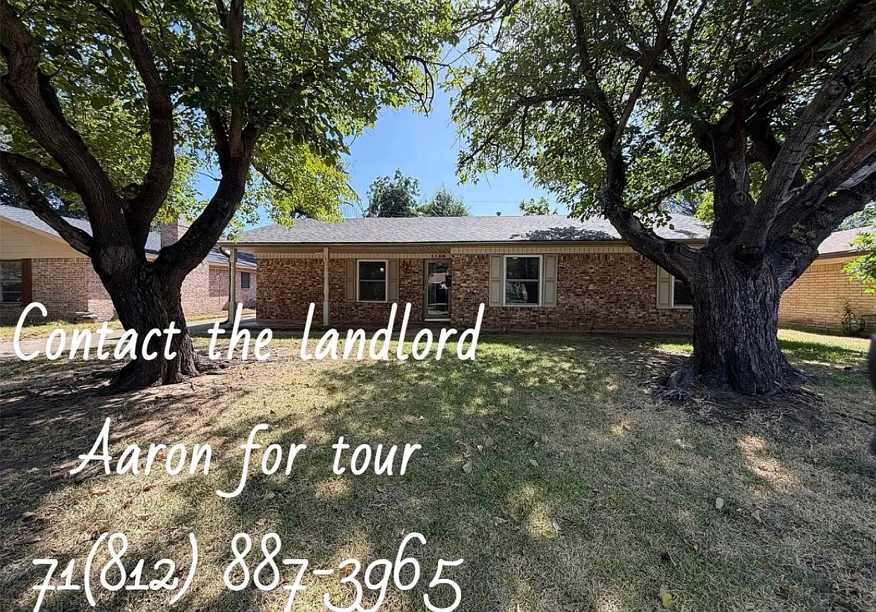 3 bed, 1270 sqft, $2,423 — Photo 1