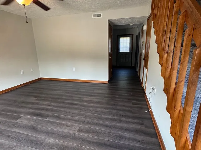 4774 Mayfield Dr #1-4 — Photo 3