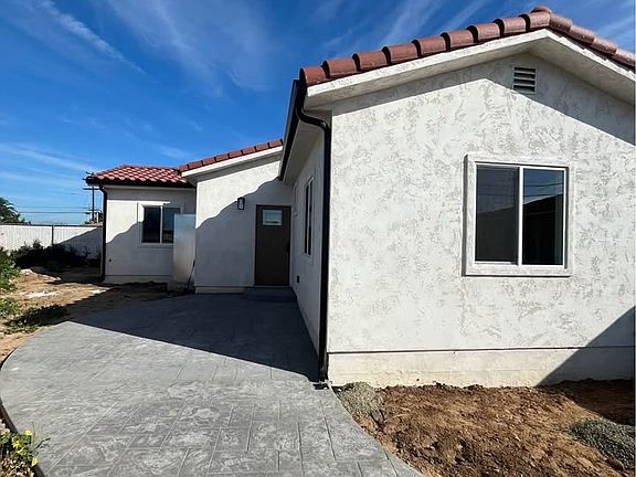 3rd image of 2399 Ridge View Dr