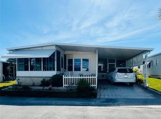 218 Red Maple Dr, Palm Harbor, FL 34684