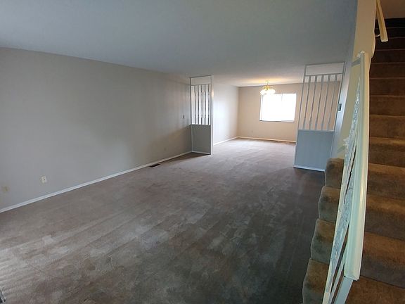4th image of 8629 W 84th Ter