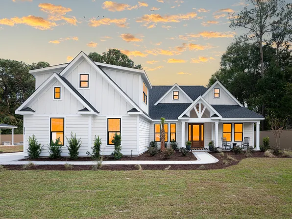 1349 Sea Aire Dr, Charleston, SC 29412