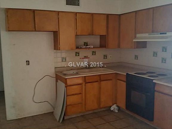 3rd image of 6216 Casada Way