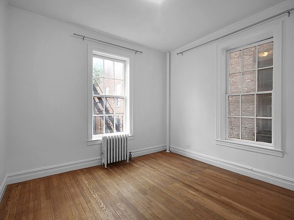 4th image of 80 1/2 Jane St APT 3B