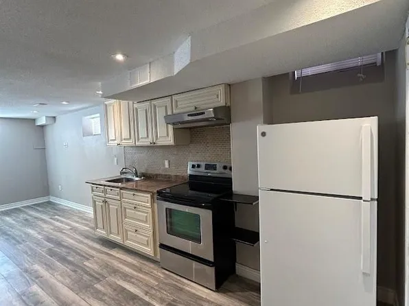 43 Littleriver Ct, Vaughan, ON L6A 0K4