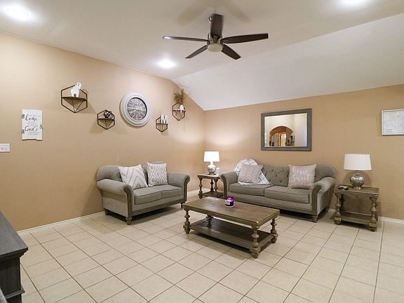 5th image of 1518 Tabasco Dr