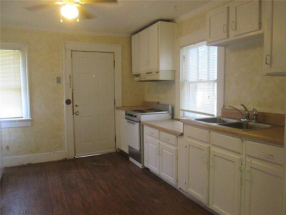 4th image of 1732 Ashland Ave APT B