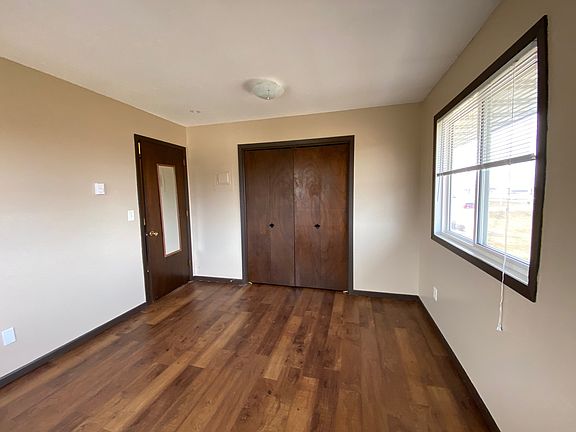 5th image of 316 Wilson St W #9NORWOOD