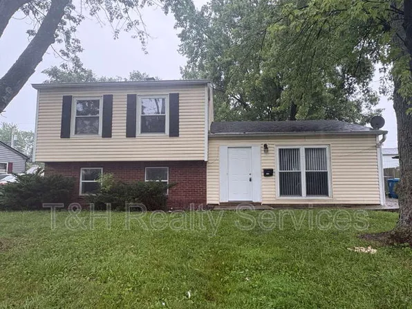 8513 E 37th Pl, Indianapolis, IN 46226