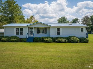 16 Stan De La Dr, Taylorsville, NC 28681