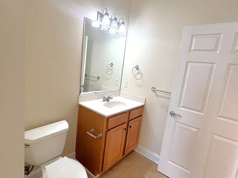 5215 Center St #404 — Photo 19