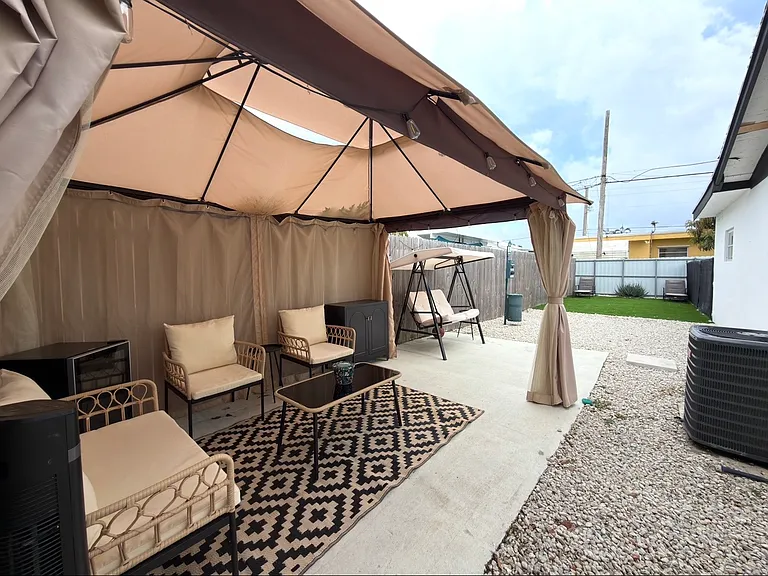 2110 Bimini Dr — Photo 16