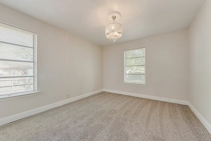 3404 Gray Dr — Photo 12
