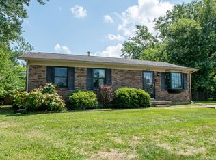 204 Derby Dr, Lexington, KY 40503