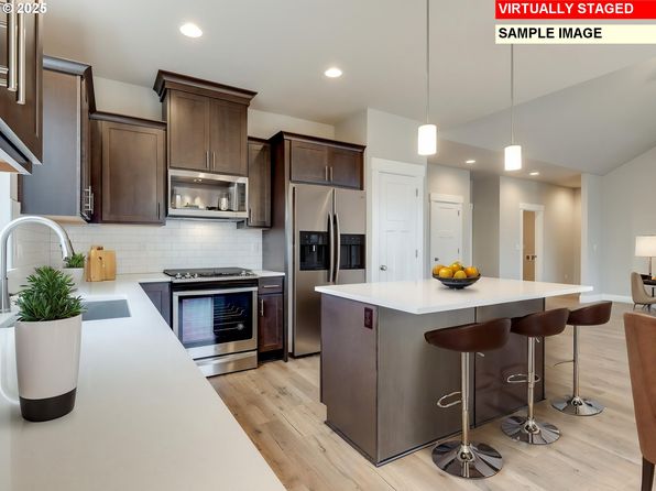 2139 E Otter Loop, La Center, WA 98629