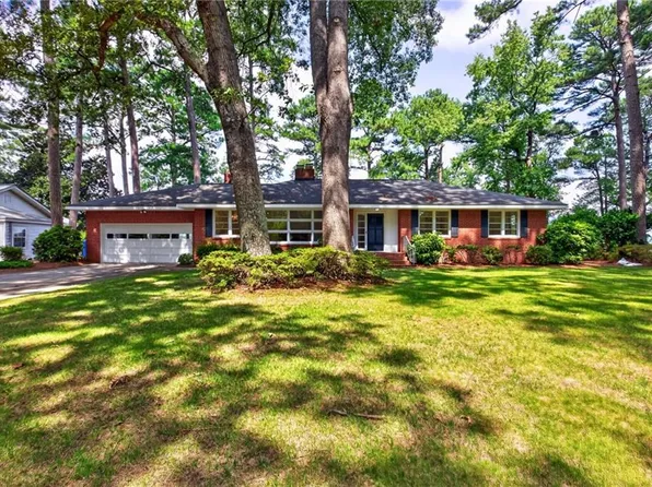 636 Thalia Point Rd, Virginia Beach, VA 23452
