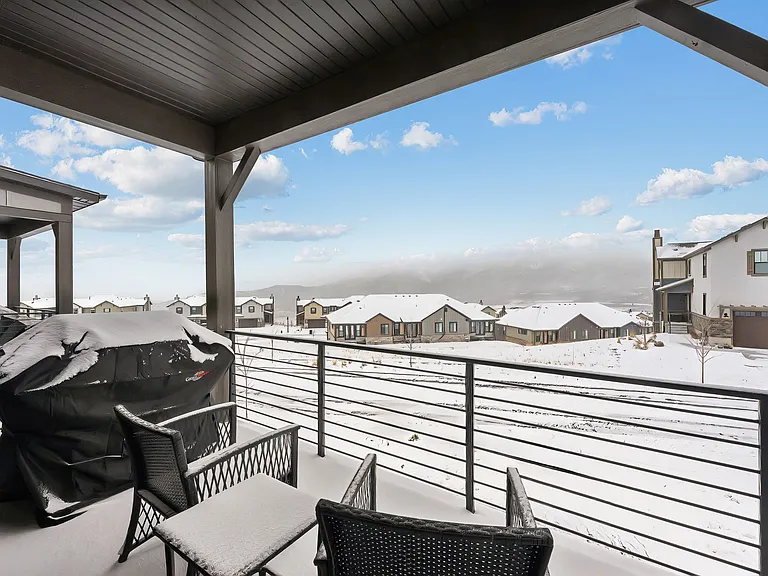 446 Glenview Loop — Photo 38