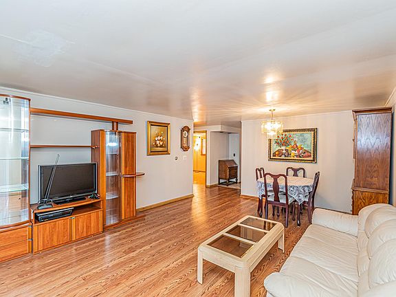 3rd image of 4744 N Kenneth Ave APT 2B