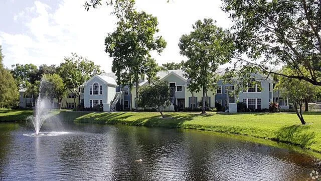 3 bed, 2.5 bath, 1590 sqft, $3,500 — Photo 1