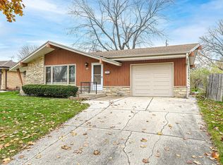 8646 W Ohio Ave, Milwaukee, WI 53227