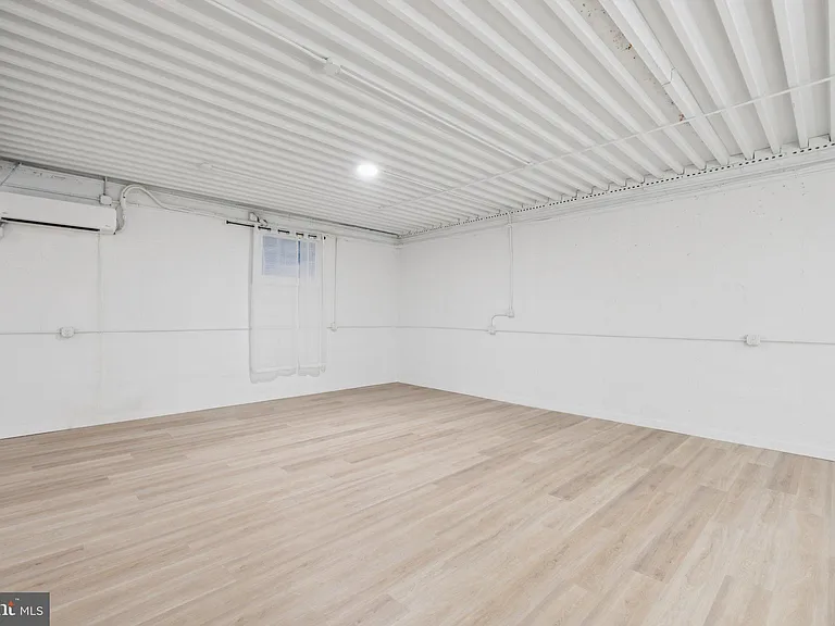 1116 N Bodine St #C — Photo 16