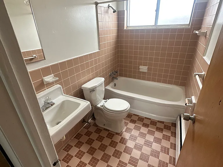 16155 Champaign Rd #202 — Photo 2