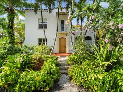 636 NE 70th St, Miami, FL, 33138