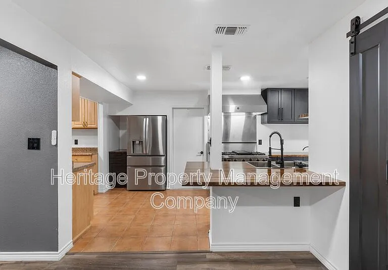 3614 Versailles Dr — Photo 14