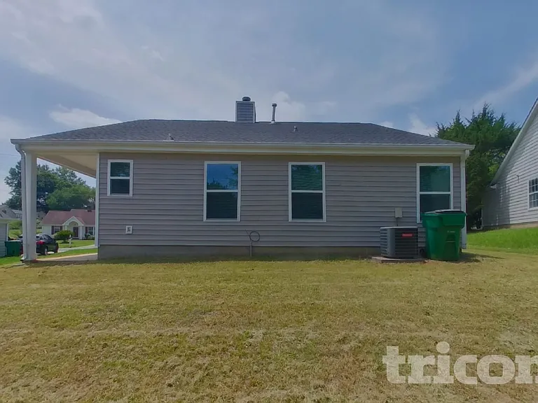 1701 Gordon Walters Dr — Photo 16
