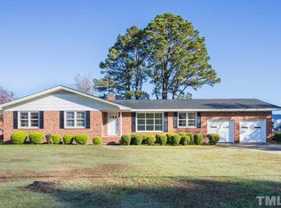 119 Castle Dr, Smithfield, NC 27577