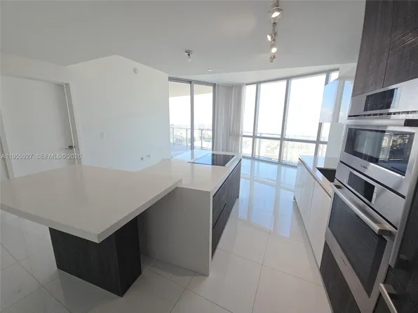 851 NE 1st Ave #4604, Miami, FL 33132