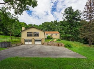 1390 Freeport Rd, Mars, PA 16046