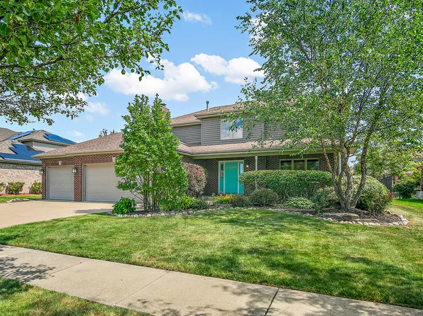 2357 Bluestone Bay Dr, New Lenox, IL 60451