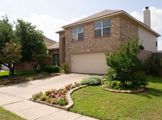 208 Millford Rd, Roanoke, TX 76262