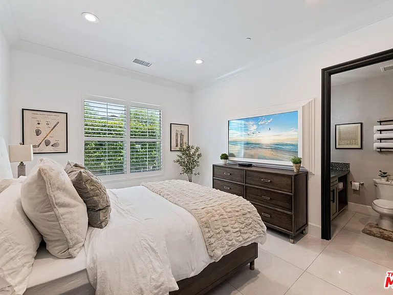 55140 Spring Creek Ct — Photo 19