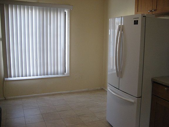 3rd image of 2059 32nd Ave
