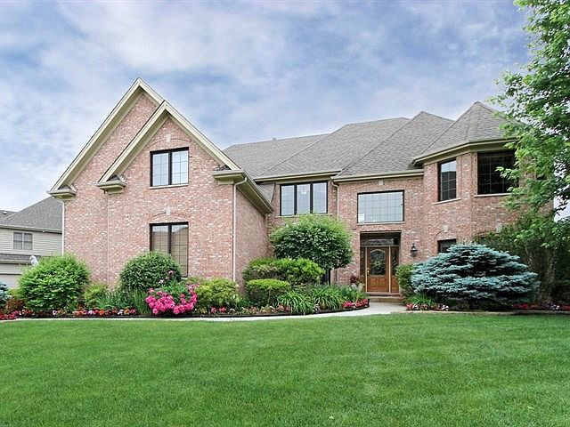 1st image of 2340 Hill Ln
